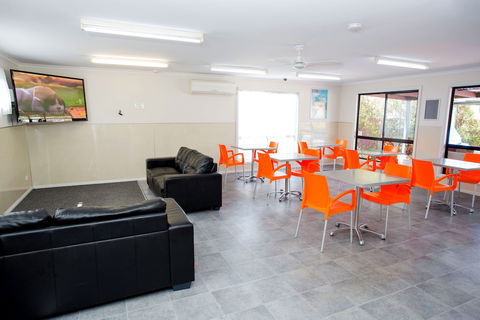 BIG4 Traralgon Park Lane Holiday Park - Accommodation Port Macquarie 2