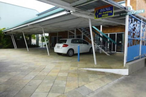 Airlie Court Units - Accommodation Port Macquarie 7