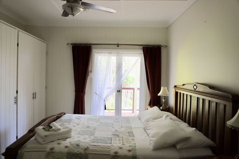 Hilltop On Tamborine - Accommodation Port Macquarie 5