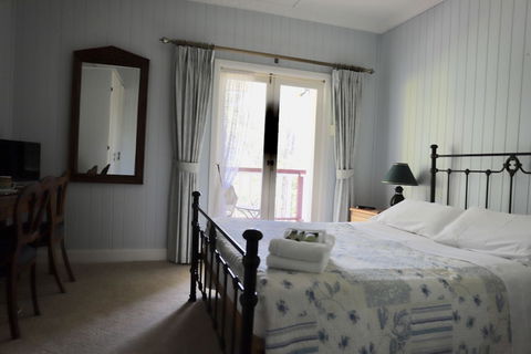 Hilltop On Tamborine - Accommodation Port Macquarie 2