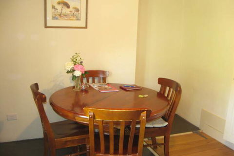 Goat Square Cottages - Accommodation Port Macquarie 4