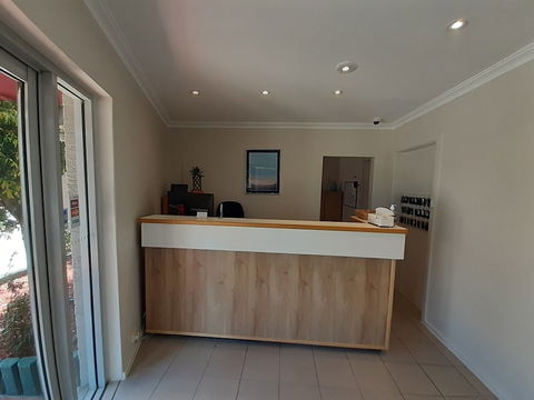 Crest Motor Inn - Accommodation Port Macquarie 1