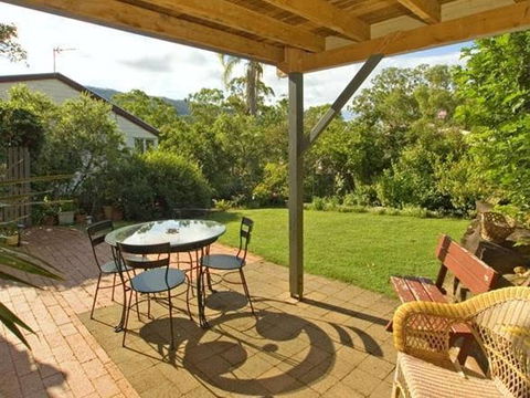 Baggs Of Canungra - Accommodation Port Macquarie 0