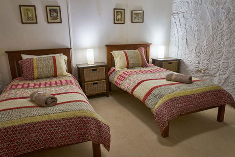 Underground Bed And Breakfast - Accommodation Port Macquarie 4