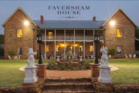 Faversham House - Accommodation Port Macquarie 0