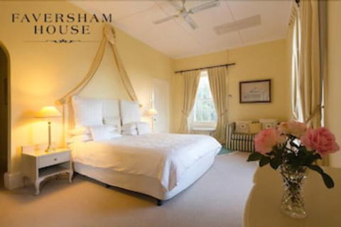 Faversham House - Accommodation Port Macquarie 1