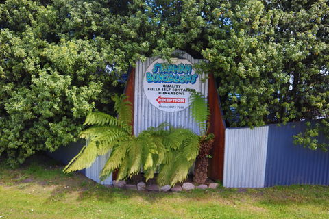 Strahan Bungalows - Accommodation Port Macquarie 3
