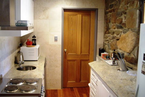 1860 Wine Country Cottages - Accommodation Port Macquarie 6