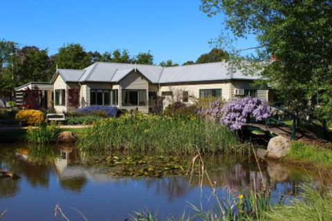Woodend Old School House - Accommodation Port Macquarie 3