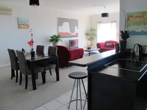 Bonza View - Accommodation Port Macquarie 5