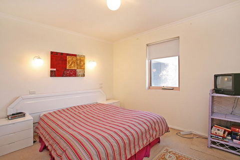 Two Bays Apartments - Accommodation Port Macquarie 1