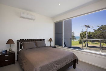Two Bays Apartments - Accommodation Port Macquarie 4