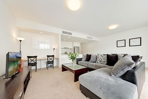 Astra Apartments Rhodes - Accommodation Port Macquarie 4