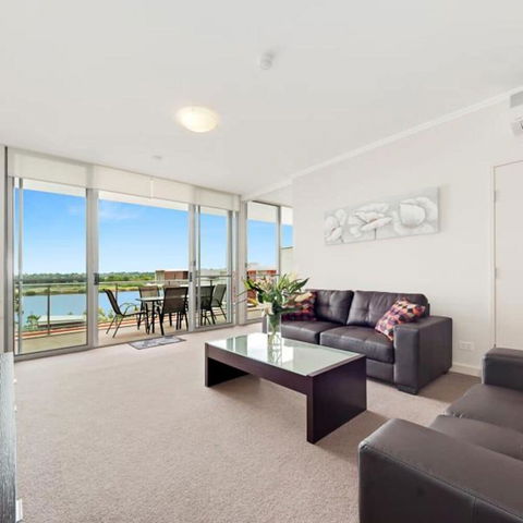 Astra Apartments Rhodes - Accommodation Port Macquarie 5