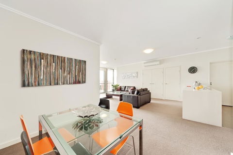 Astra Apartments Rhodes - Accommodation Port Macquarie 3