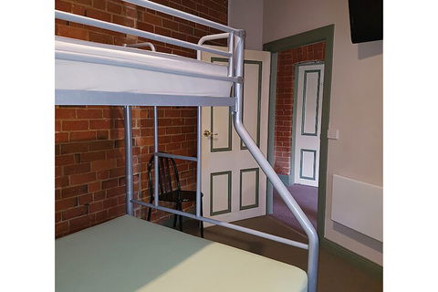 Mansfield Traveller's Lodge - Accommodation Port Macquarie 4