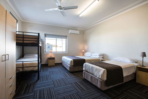 Toongabbie Hotel - Accommodation Port Macquarie 5