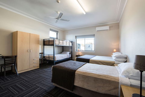 Toongabbie Hotel - Accommodation Port Macquarie 3