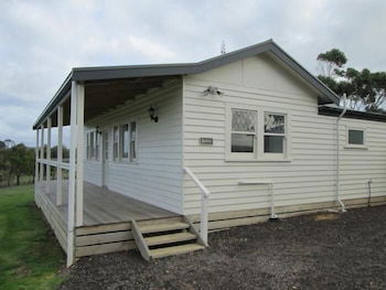 12 Apostles Cottages - Accommodation Port Macquarie 3
