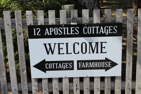 12 Apostles Cottages - Accommodation Port Macquarie 2