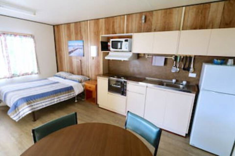 Sea Vu Caravan Park - Accommodation Port Macquarie 0