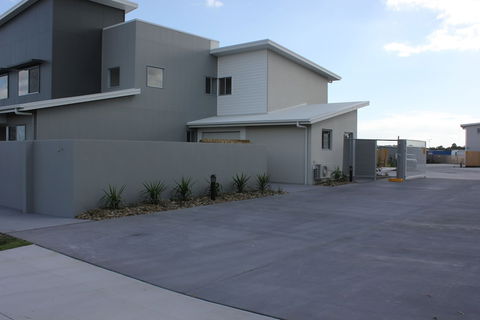 Direct Hotels - Breeze On Brightwater - Accommodation Port Macquarie 1