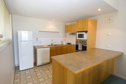Lorne Ocean Sun Apartments - Accommodation Port Macquarie 3