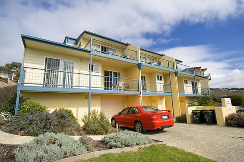 Lorne Ocean Sun Apartments - Accommodation Port Macquarie 2