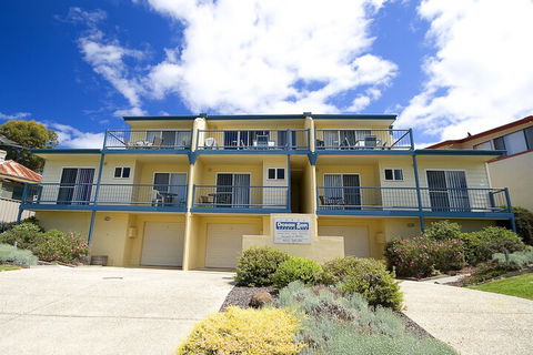 Lorne Ocean Sun Apartments - Accommodation Port Macquarie 4