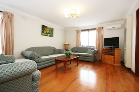 40 Thames Holiday Unit - Accommodation Port Macquarie 0