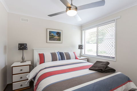 Beachfront Cottages Torquay - Accommodation Port Macquarie 1