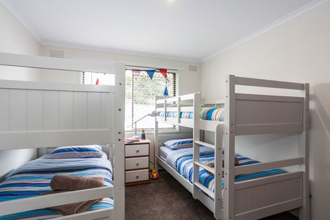 Beachfront Cottages Torquay - Accommodation Port Macquarie 3
