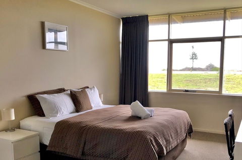 Highway One Ceduna - Accommodation Port Macquarie 5