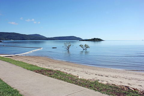 Whitsunday Waterfront Apartments - Accommodation Port Macquarie 5