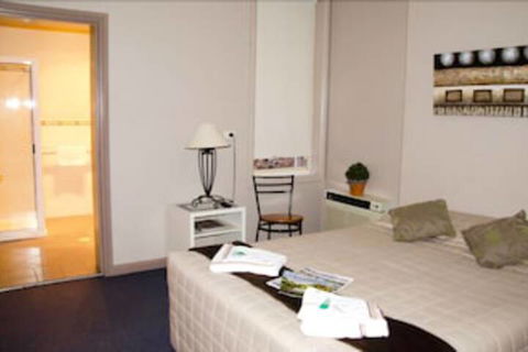 Imperial Hotel Cowra - Accommodation Port Macquarie 1