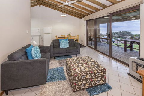 Chandlers Smiths Beach Villas - Accommodation Port Macquarie 4