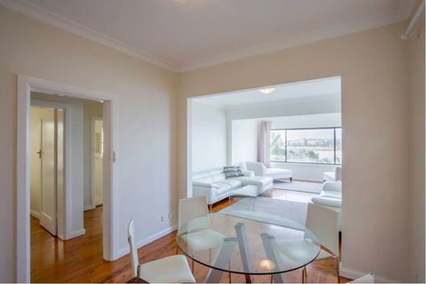 Ultimate Bondi Escape 2 - Accommodation Port Macquarie 4