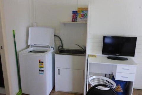 Kennys Cabin - Accommodation Port Macquarie 7