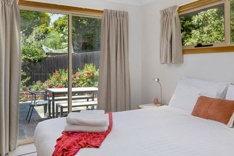 Reflections On The Bay - Accommodation Port Macquarie 3