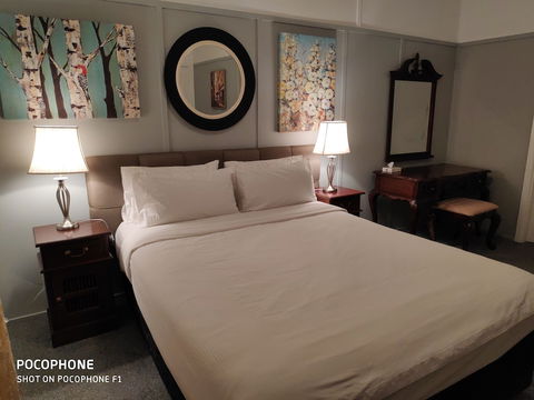 Bourke Apartments - Accommodation Port Macquarie 4