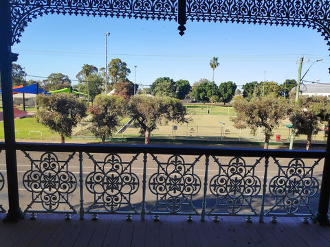 Bourke Apartments - Accommodation Port Macquarie 5