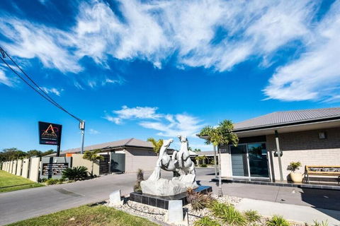 Athena Studio Units - Accommodation Port Macquarie 2