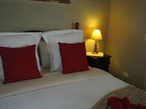 Leafield Cottages - Accommodation Port Macquarie 4