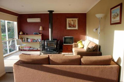 Emerald Hills Cottage - Accommodation Port Macquarie 4
