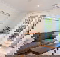 Surf Side Retreat - Accommodation Port Macquarie