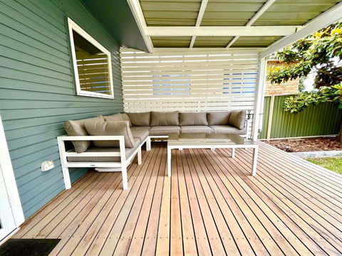 Hayes Beach House Jervis Bay Pet Friendly Award Winner Fireplace - Accommodation Port Macquarie 4