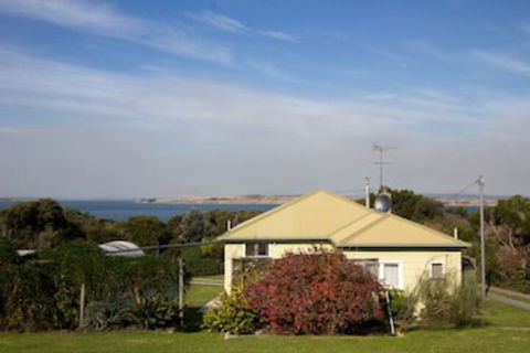 Lady Barron Holiday Home - Accommodation Port Macquarie 0