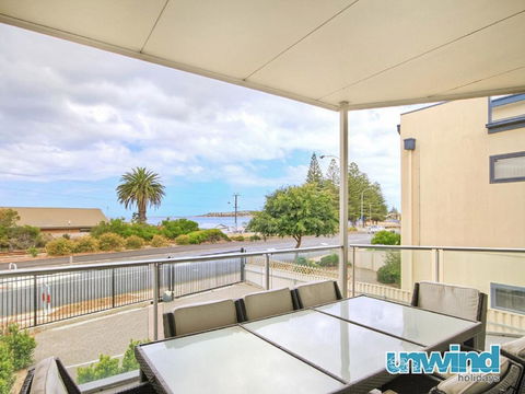The Block Views Apartments Victor Harbor - Accommodation Port Macquarie 5