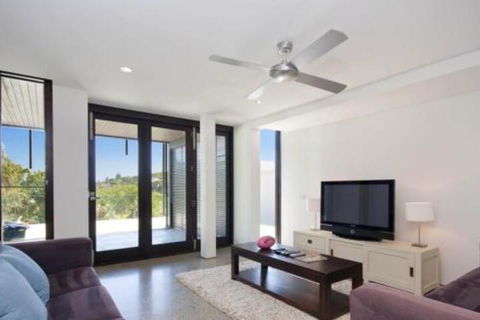 3 Kiamba Court - Accommodation Port Macquarie 2