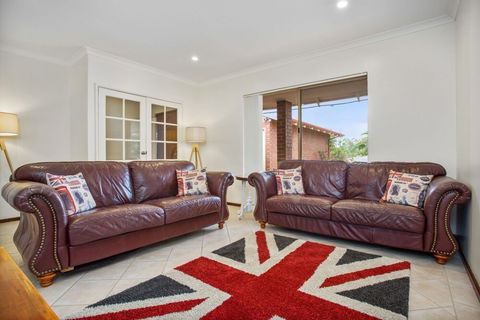 Merridees Place - Accommodation Port Macquarie 5
